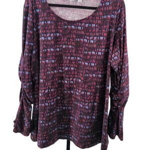 Susan Graver top with great boho style sleeves! XL in excellent condition